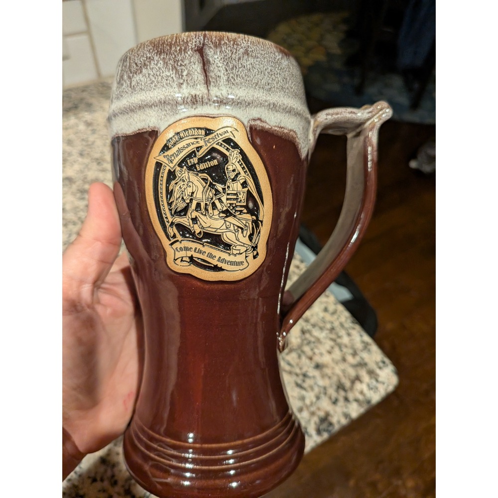 Michigan Renaissance Festival 2007 Limited Edition Grey Fox Pottery Mug 262/500